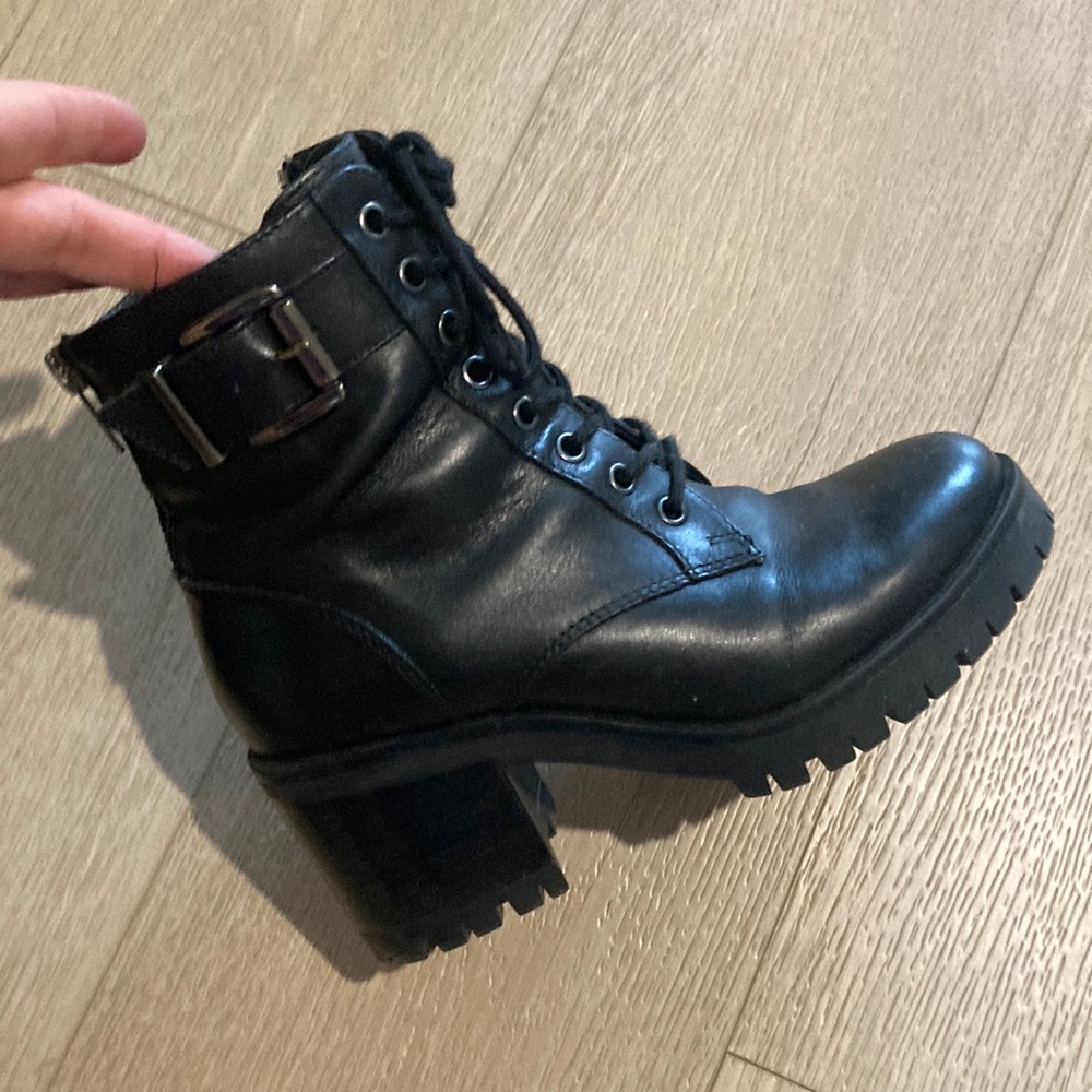 Very good condition.  Steve Madden Boots size 36